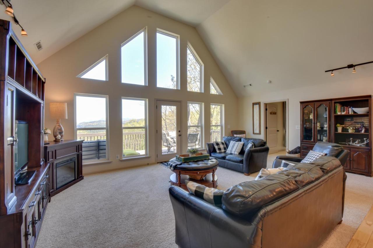 Lakemont Retreat Game Room, Hot Tub, And Mtn Views! מראה חיצוני תמונה